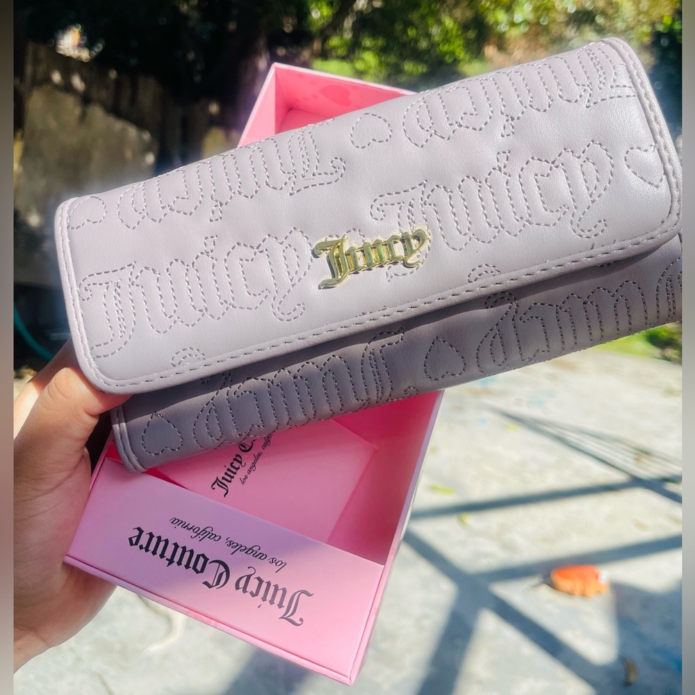 Juicy couture wallet grey purple❤️